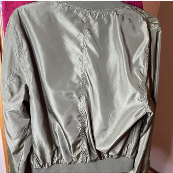 Gorgeous Floral Embroidered Bomber Jacket - Picture 6 of 7